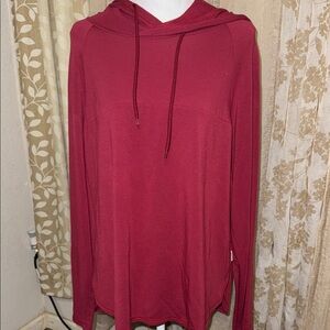 Magellan Outdoors Burgundy Hooded Top